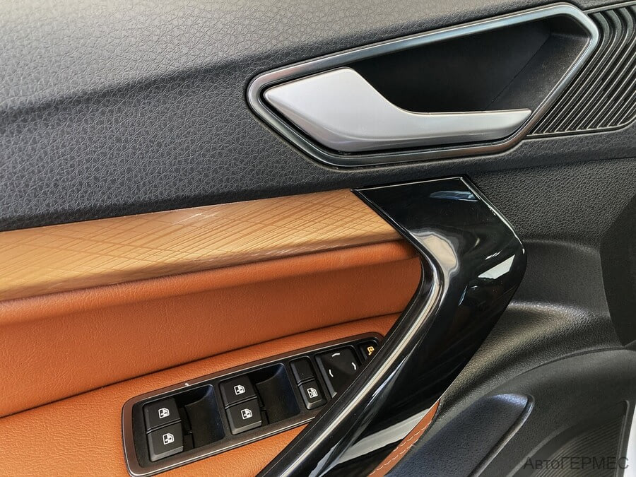 Фото LADA Vesta I Рестайлинг с пробегом | №10