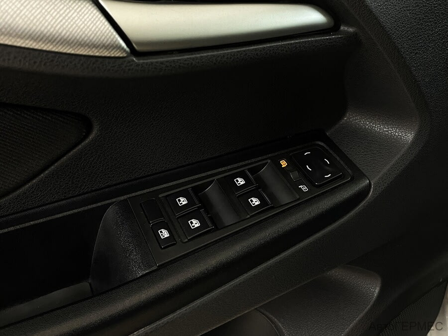 Фото LADA Vesta I с пробегом | №10