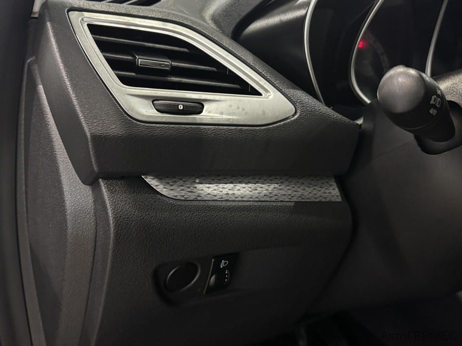 Фото LADA Vesta I с пробегом | №9