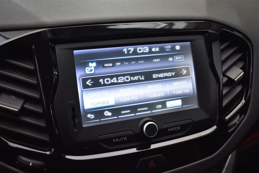 Фото LADA VESTA SW CROSS I Vesta SW Cross с пробегом | №8