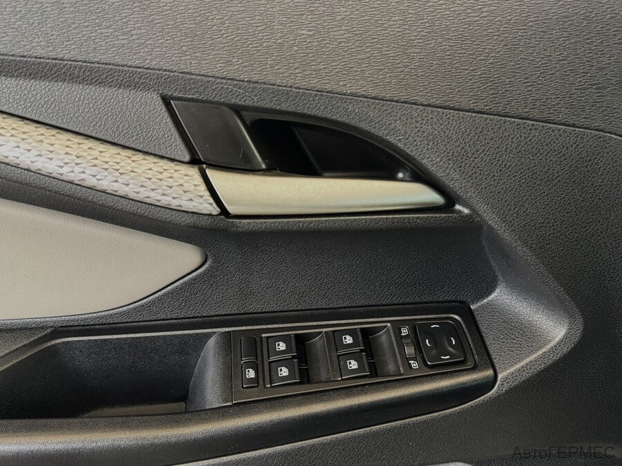 Фото LADA VESTA CROSS I с пробегом | №11