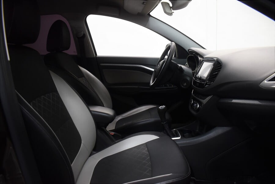 Фото LADA VESTA SW CROSS I Vesta SW Cross с пробегом | №11