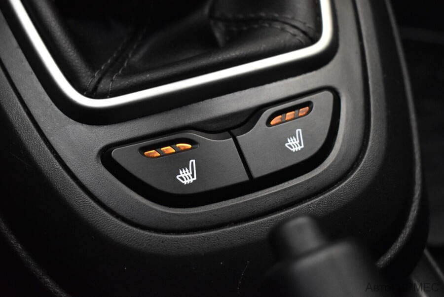 Фото LADA VESTA SW CROSS I Vesta SW Cross с пробегом | №8