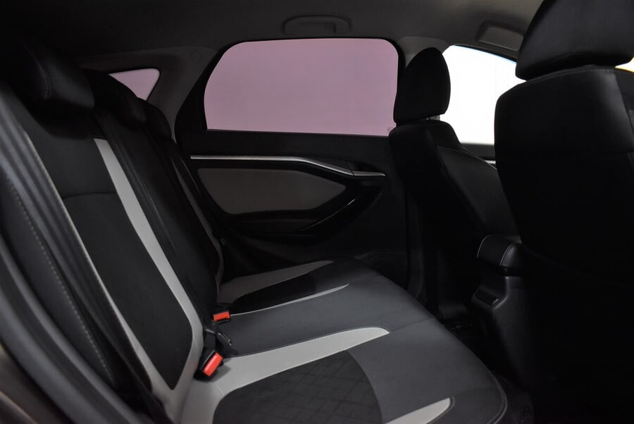 Фото LADA VESTA SW CROSS I Vesta SW Cross с пробегом | №12