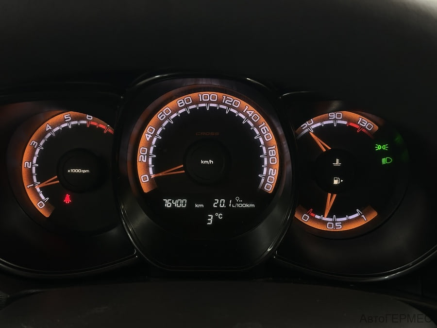 Фото LADA VESTA CROSS I с пробегом | №6 Фото LADA VESTA CROSS I с пробегом | №6