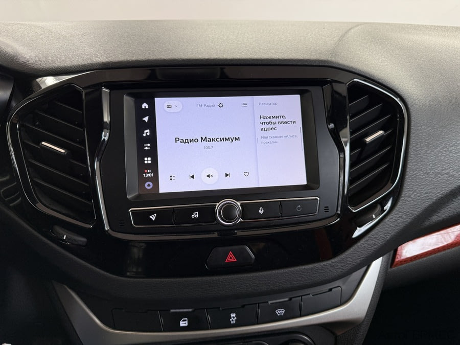 Фото LADA VESTA SW CROSS I Vesta SW Cross с пробегом | №7