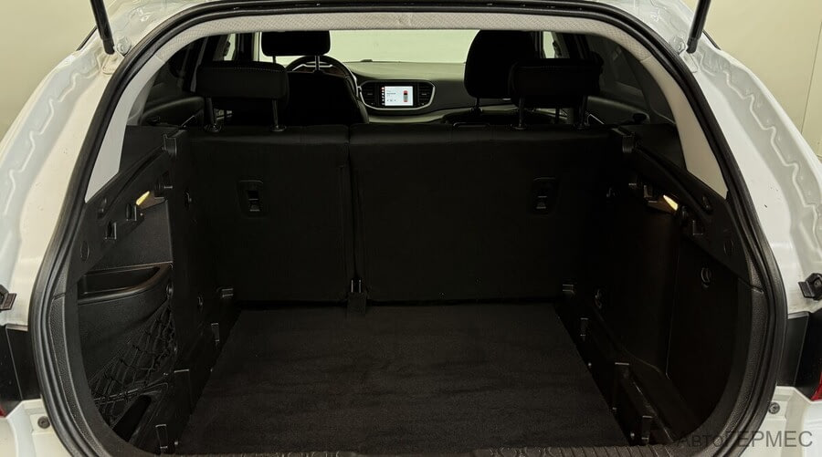 Фото LADA Vesta I Рестайлинг с пробегом | №14