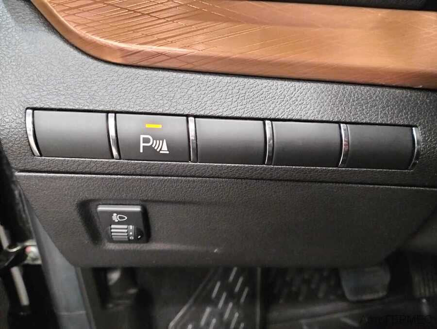 Фото LADA VESTA SW CROSS I Рестайлинг с пробегом | №10 Фото LADA VESTA SW CROSS I Рестайлинг с пробегом | №10