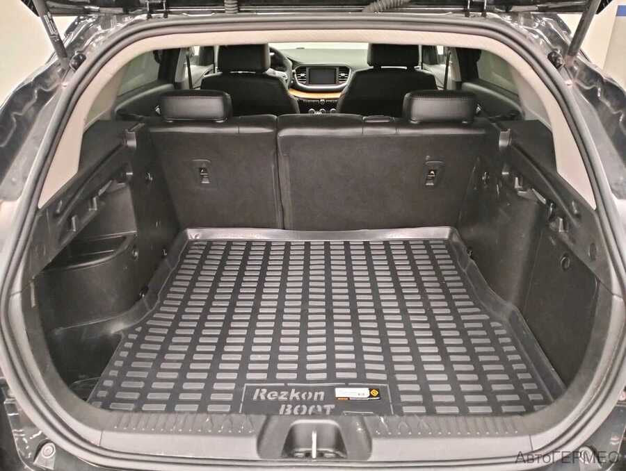 Фото LADA VESTA SW CROSS I Рестайлинг с пробегом | №14 Фото LADA VESTA SW CROSS I Рестайлинг с пробегом | №14