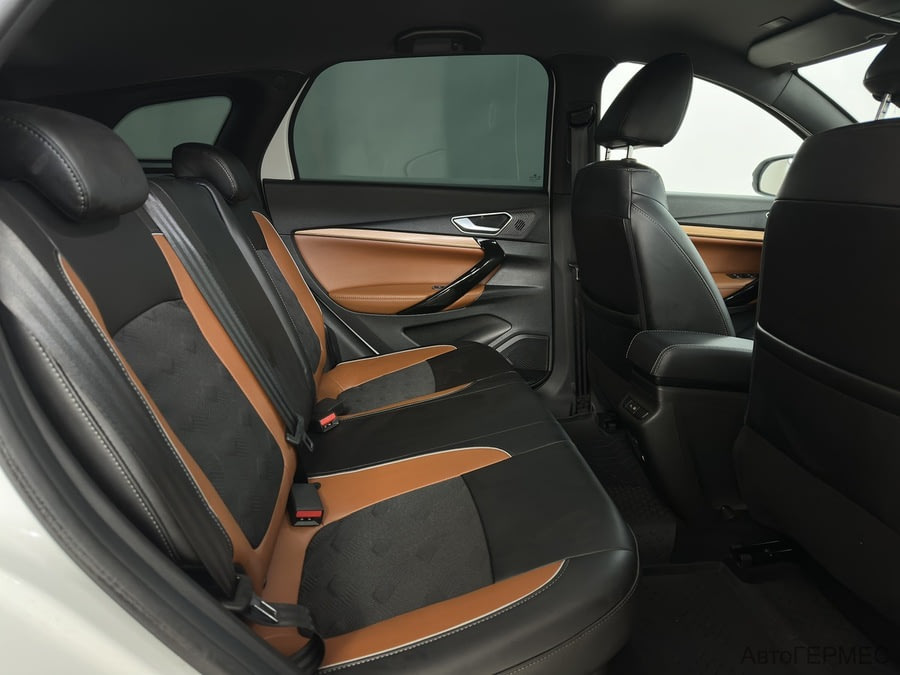 Фото LADA VESTA SW CROSS I Рестайлинг с пробегом | №11