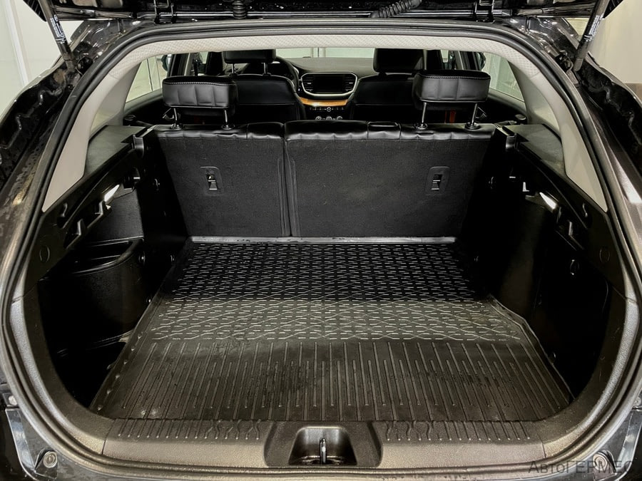 Фото LADA Vesta I Рестайлинг с пробегом | №13