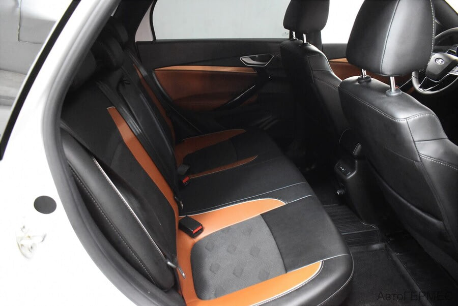 Фото LADA VESTA SW CROSS I Рестайлинг с пробегом | №14