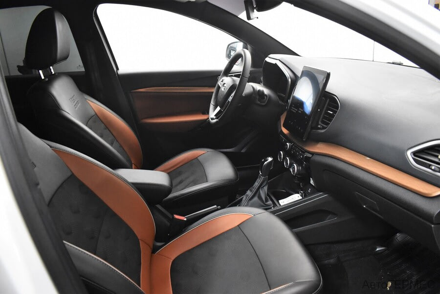 Фото LADA VESTA SW CROSS I Рестайлинг с пробегом | №13