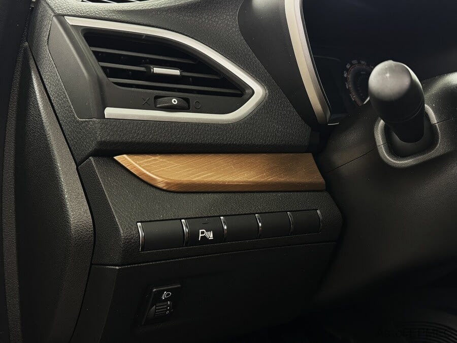 Фото LADA Vesta I Рестайлинг с пробегом | №10