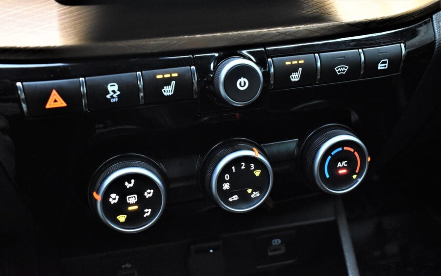 Фото LADA VESTA SW CROSS I Рестайлинг с пробегом | №7