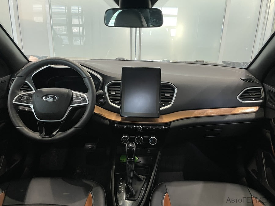 Фото LADA Vesta I Рестайлинг с пробегом | №5 Фото LADA Vesta I Рестайлинг с пробегом | №5