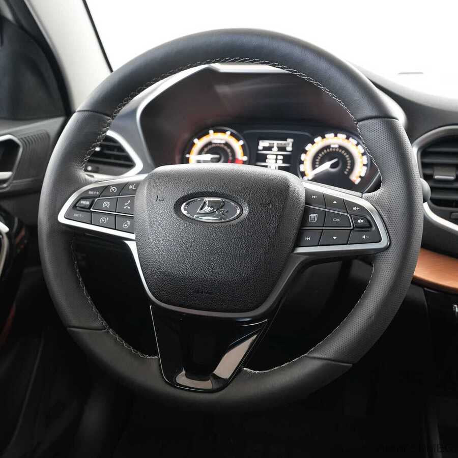 Фото LADA Vesta I Рестайлинг с пробегом | №9 Фото LADA Vesta I Рестайлинг с пробегом | №9