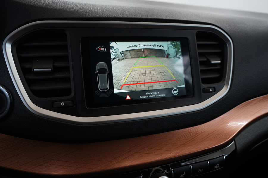 Фото LADA Vesta I Рестайлинг с пробегом | №7 Фото LADA Vesta I Рестайлинг с пробегом | №7