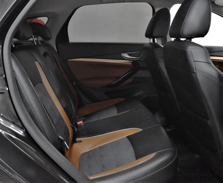 Фото LADA VESTA SW CROSS I Рестайлинг с пробегом | №11 Фото LADA VESTA SW CROSS I Рестайлинг с пробегом | №11