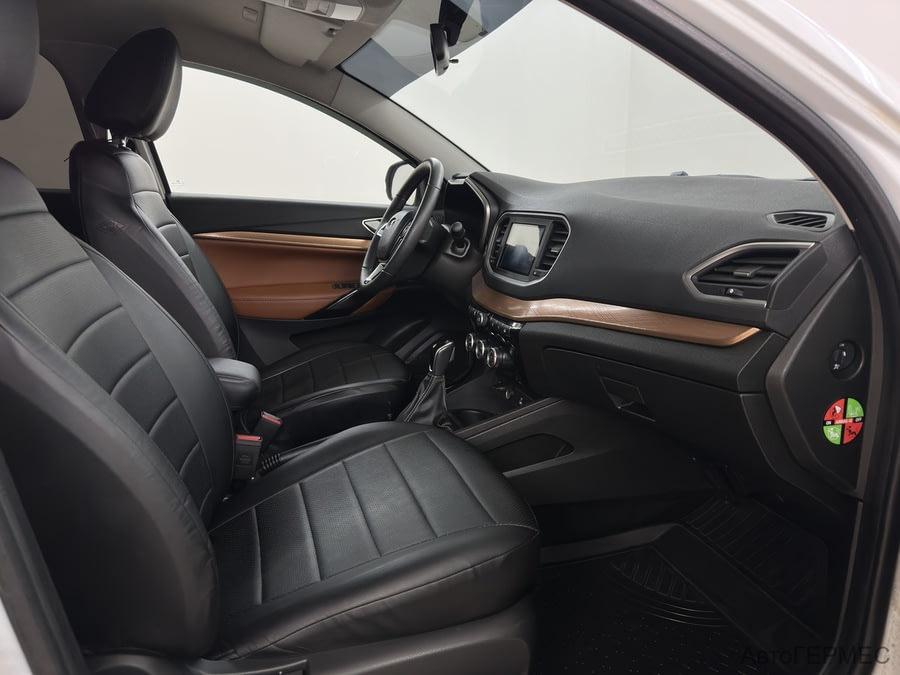 Фото LADA VESTA SW CROSS I Рестайлинг с пробегом | №11