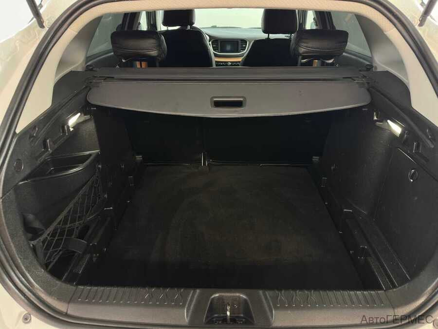 Фото LADA VESTA SW CROSS I Рестайлинг с пробегом | №13