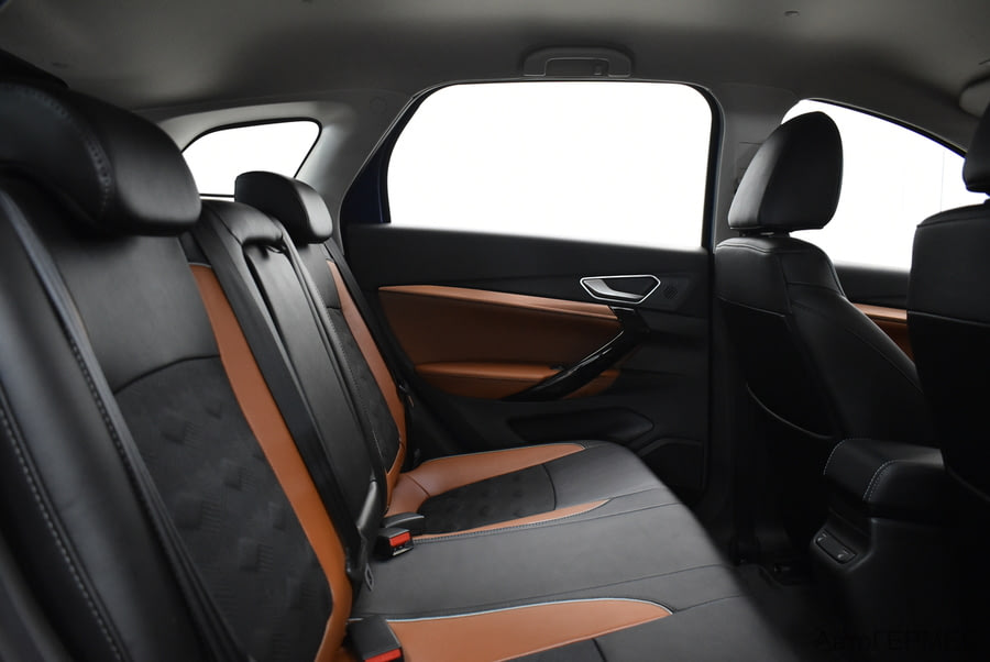 Фото LADA VESTA SW CROSS I Рестайлинг с пробегом | №12