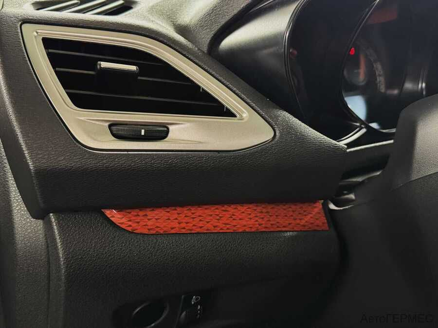 Фото LADA Vesta I Рестайлинг с пробегом | №9