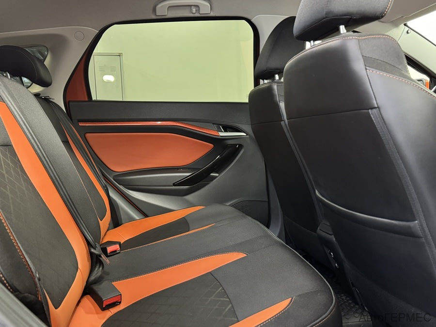 Фото LADA Vesta I Рестайлинг с пробегом | №12