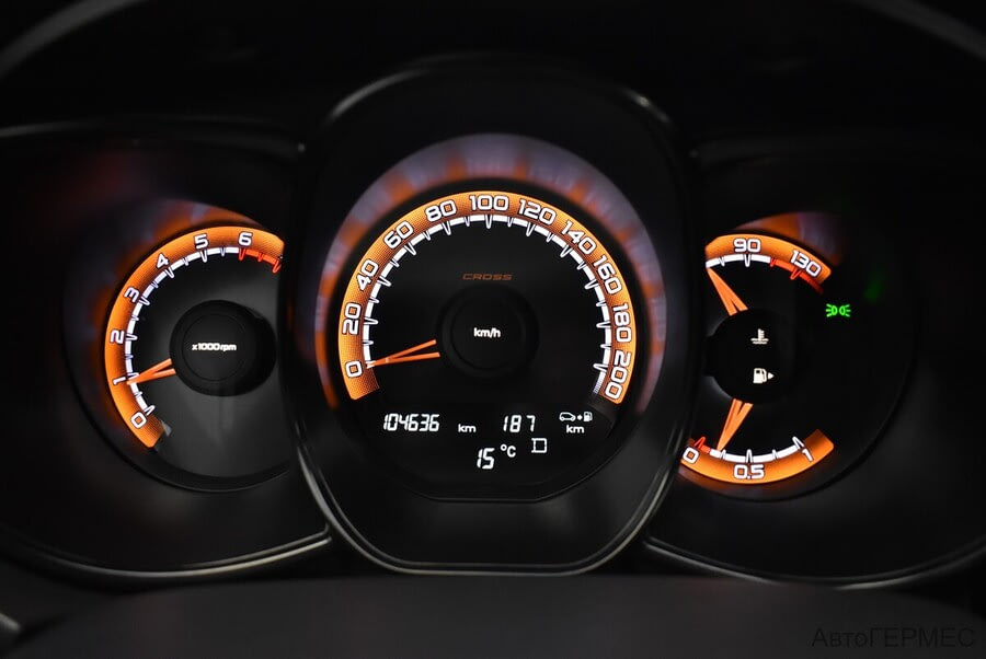 Фото LADA VESTA SW CROSS I Vesta SW Cross с пробегом | №6