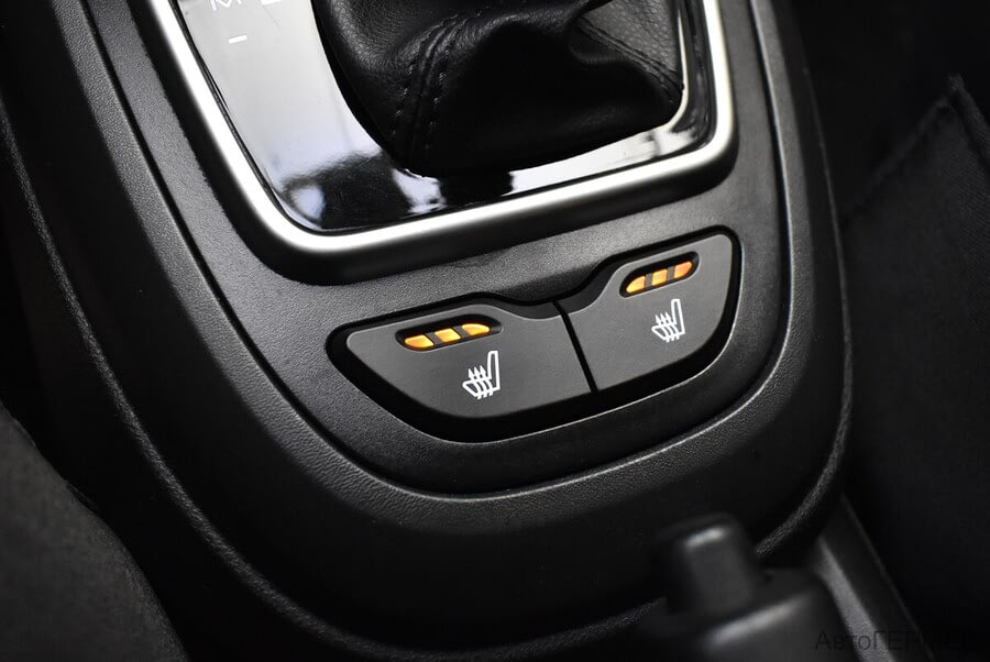 Фото LADA VESTA SW CROSS I Vesta SW Cross с пробегом | №12