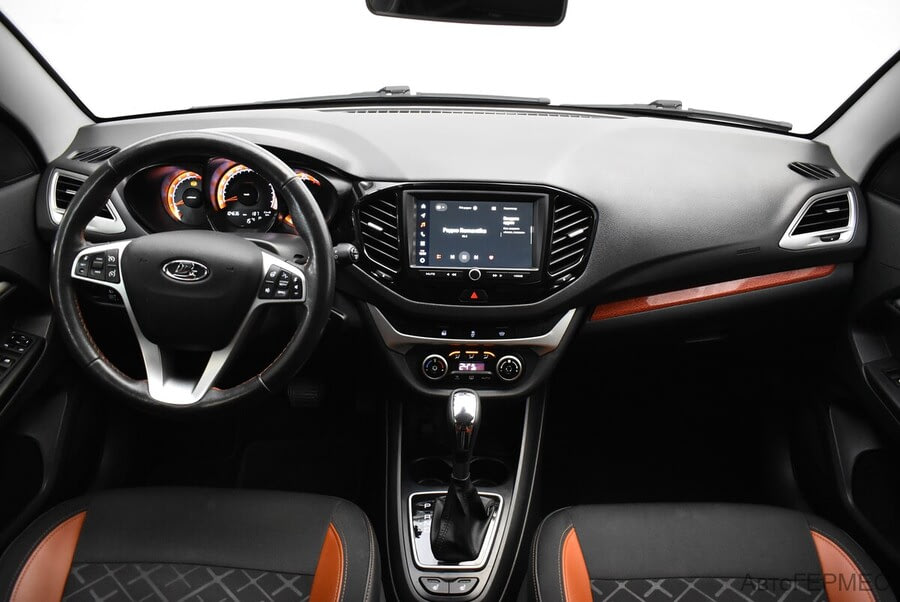 Фото LADA VESTA SW CROSS I Vesta SW Cross с пробегом | №5