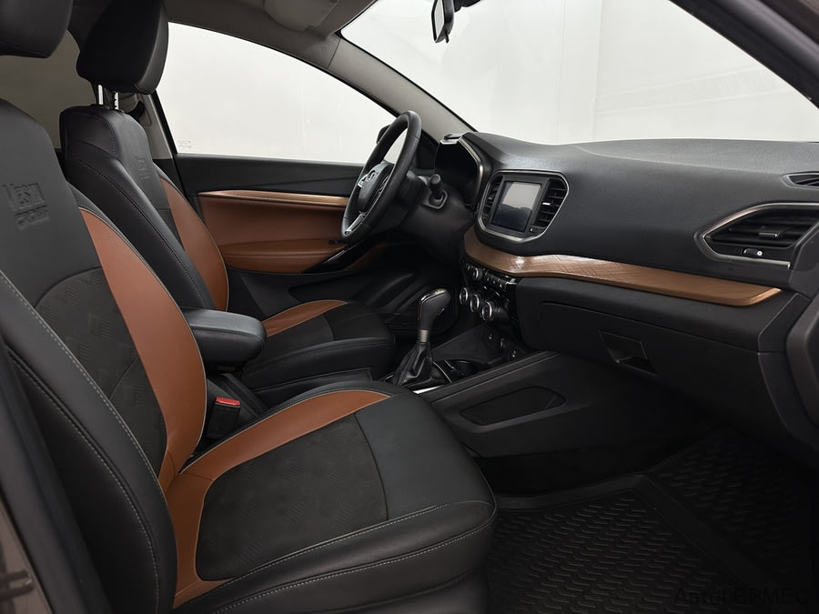 Фото LADA VESTA SW CROSS I Рестайлинг с пробегом | №10