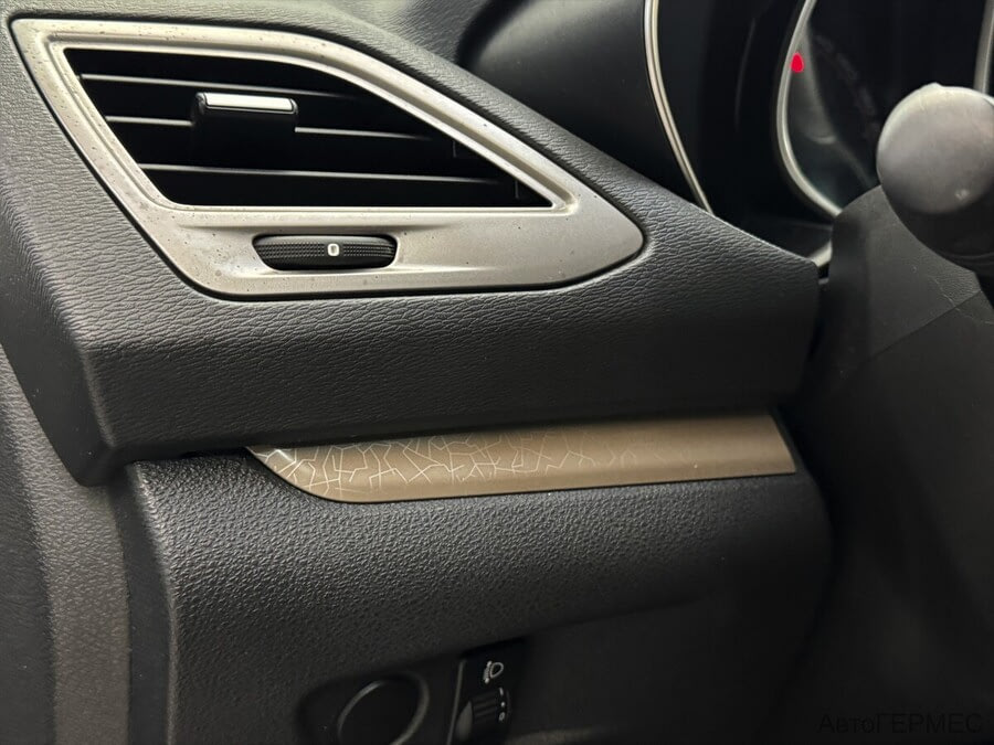 Фото LADA Vesta I с пробегом | №9