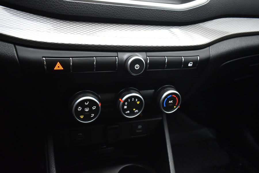 Фото LADA Vesta I Рестайлинг с пробегом | №8