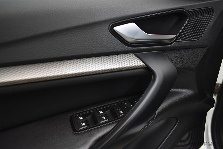 Фото LADA Vesta I Рестайлинг с пробегом | №11