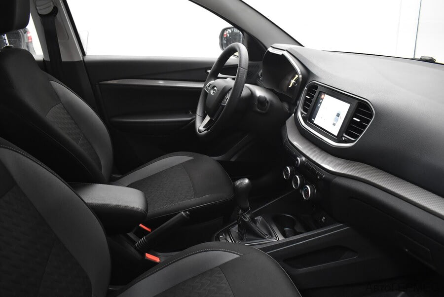 Фото LADA Vesta I Рестайлинг с пробегом | №12