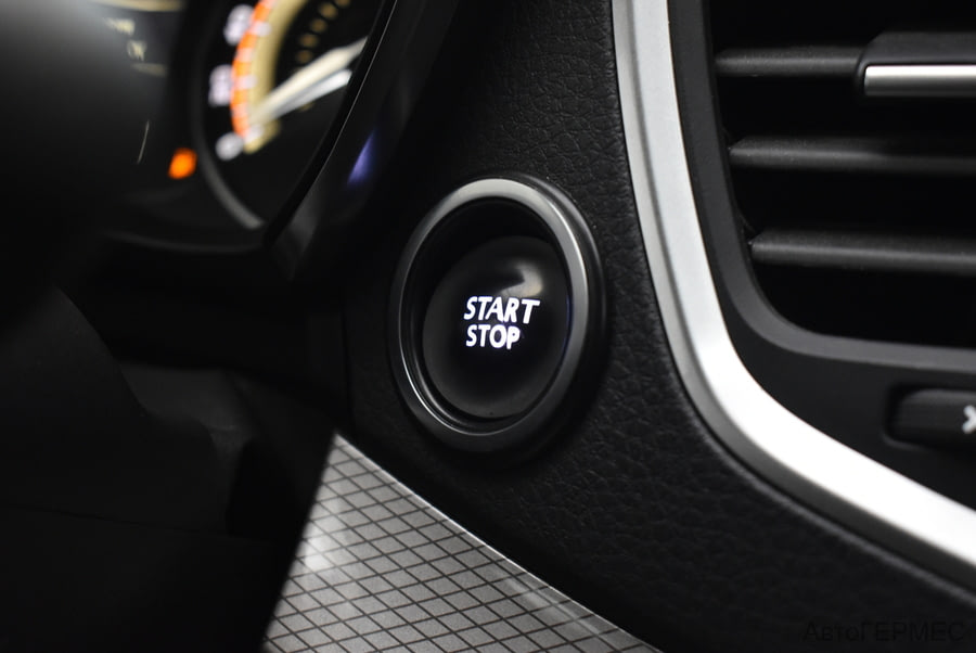 Фото LADA Vesta I Рестайлинг с пробегом | №10