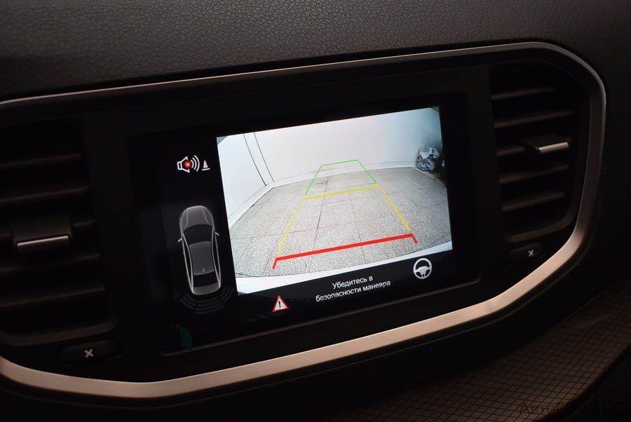 Фото LADA Vesta I Рестайлинг с пробегом | №11