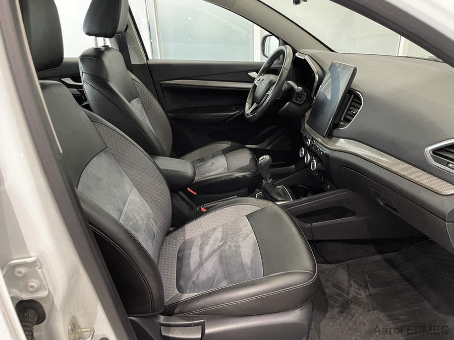 Фото LADA Vesta I Рестайлинг с пробегом | №14 Фото LADA Vesta I Рестайлинг с пробегом | №14