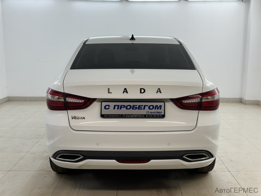 Фото LADA Vesta I Рестайлинг с пробегом | №3 Фото LADA Vesta I Рестайлинг с пробегом | №3