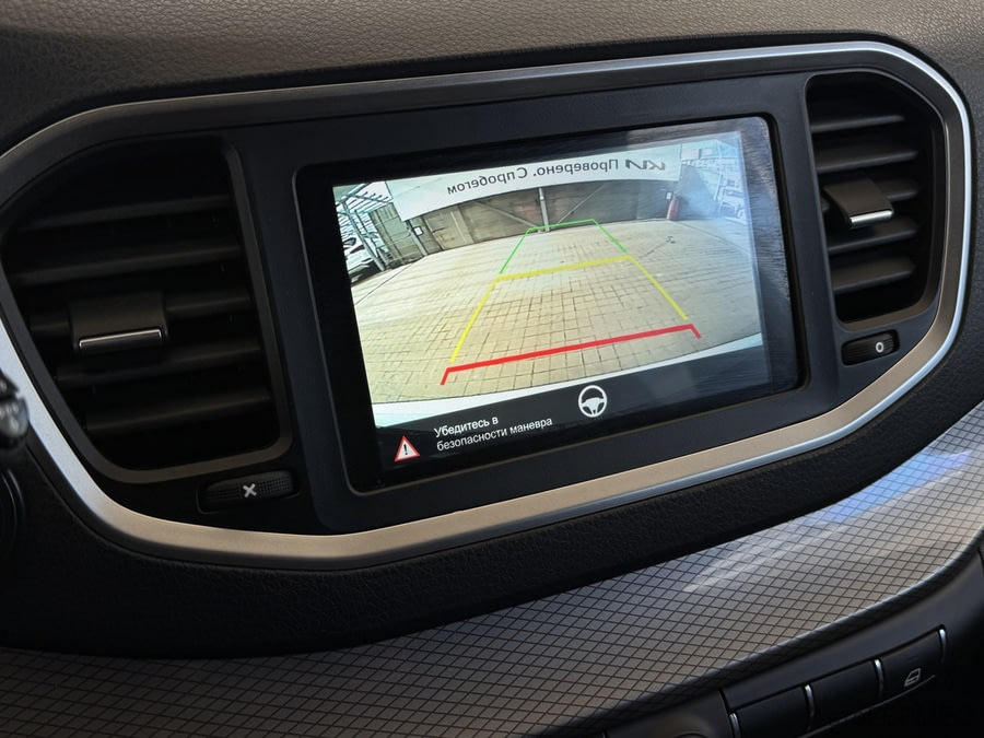 Фото LADA Vesta I Рестайлинг с пробегом | №7 Фото LADA Vesta I Рестайлинг с пробегом | №7