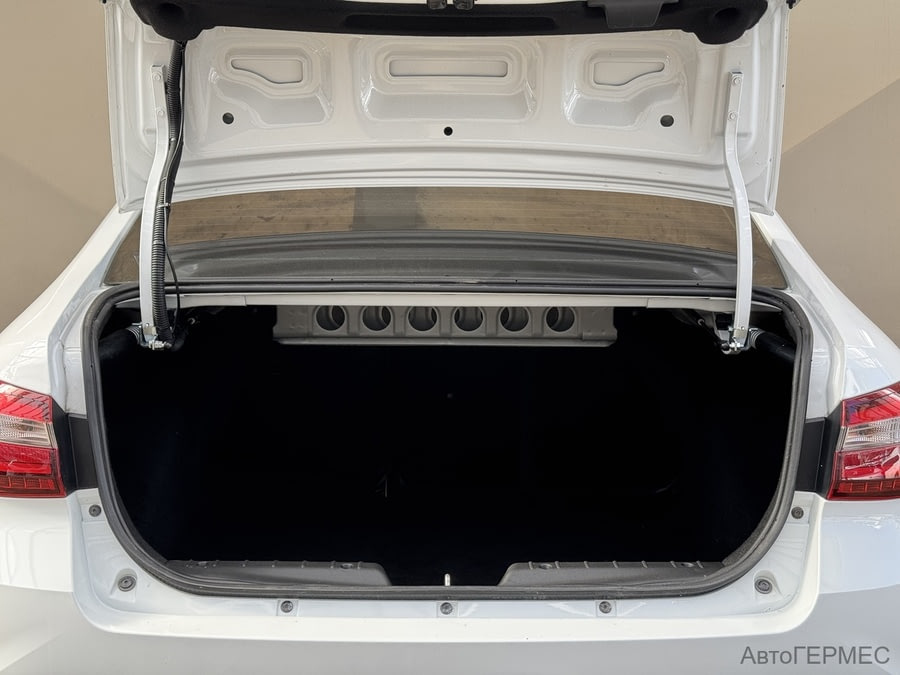 Фото LADA Vesta I Рестайлинг с пробегом | №14 Фото LADA Vesta I Рестайлинг с пробегом | №14