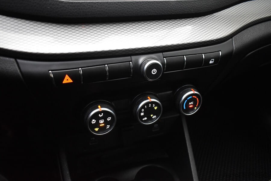 Фото LADA Vesta I Рестайлинг с пробегом | №7 Фото LADA Vesta I Рестайлинг с пробегом | №7