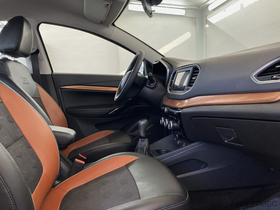 Фото LADA VESTA CROSS I Рестайлинг с пробегом | №11 Фото LADA VESTA CROSS I Рестайлинг с пробегом | №11