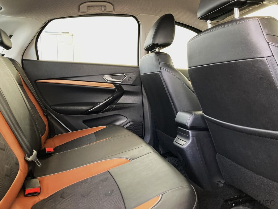 Фото LADA VESTA CROSS I Рестайлинг с пробегом | №12 Фото LADA VESTA CROSS I Рестайлинг с пробегом | №12