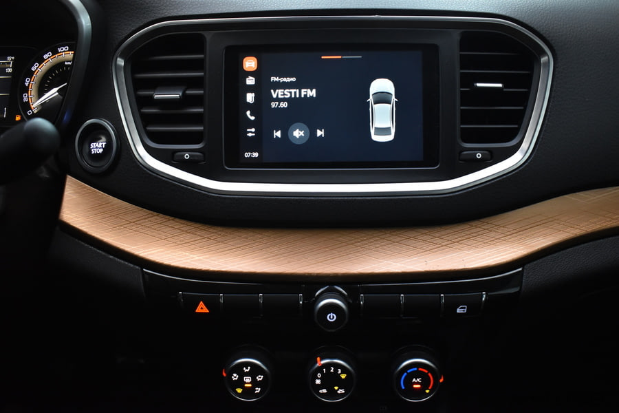 Фото LADA VESTA CROSS I с пробегом | №7 Фото LADA VESTA CROSS I с пробегом | №7