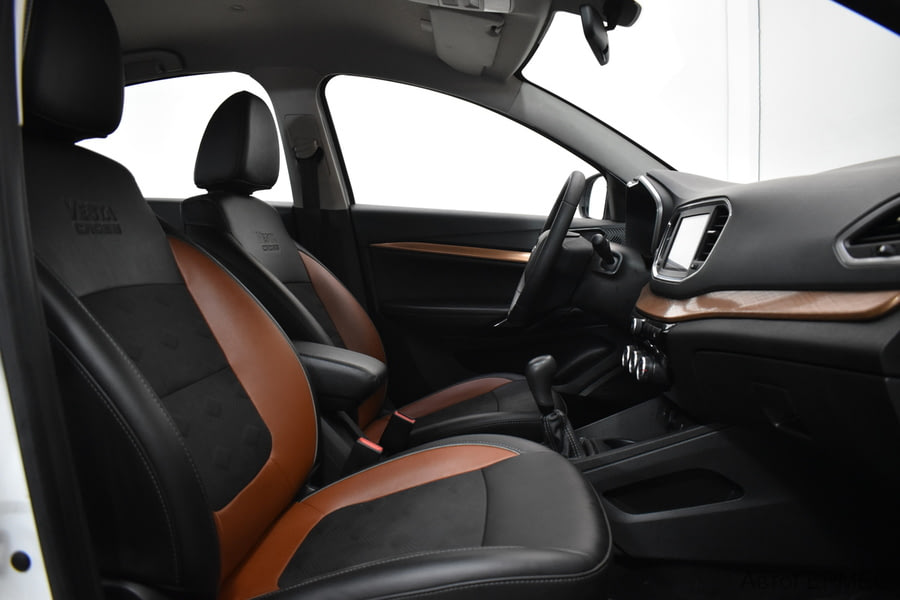 Фото LADA VESTA CROSS I с пробегом | №10 Фото LADA VESTA CROSS I с пробегом | №10