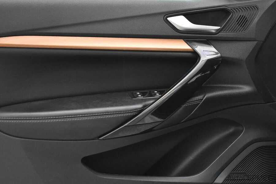 Фото LADA VESTA CROSS I с пробегом | №9