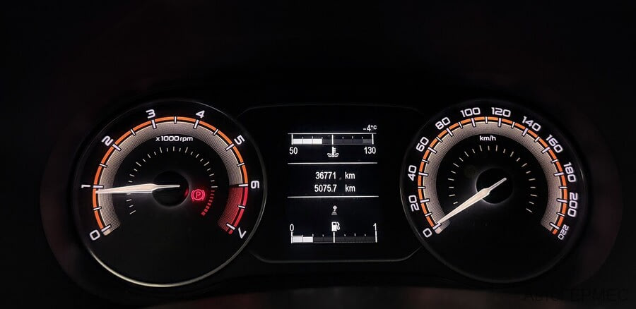 Фото LADA Vesta I Рестайлинг с пробегом | №6 Фото LADA Vesta I Рестайлинг с пробегом | №6