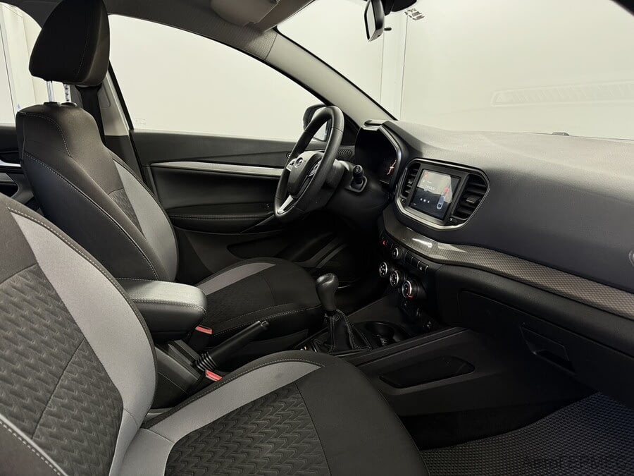 Фото LADA Vesta I Рестайлинг с пробегом | №12 Фото LADA Vesta I Рестайлинг с пробегом | №12